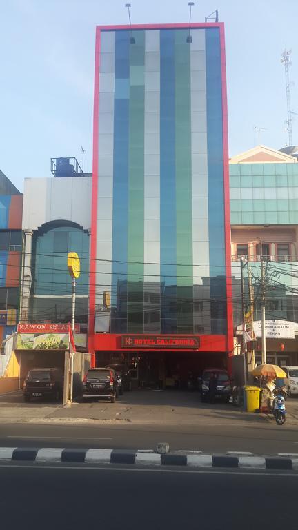 California Hotel Jakarta Extérieur photo