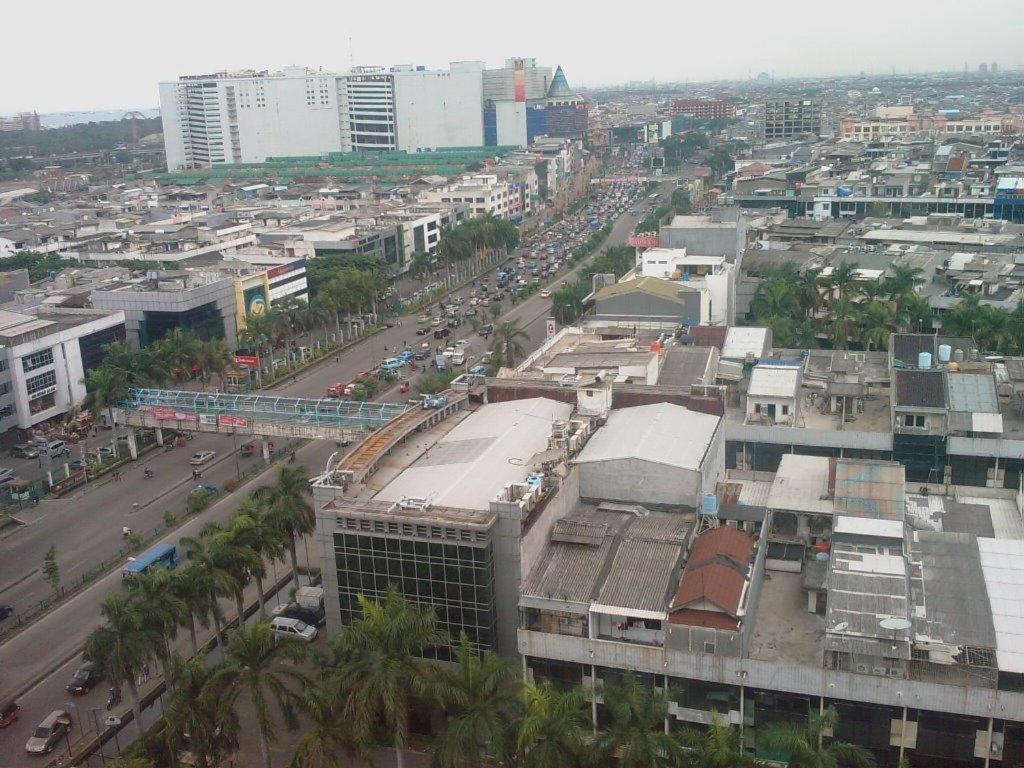 California Hotel Jakarta Extérieur photo